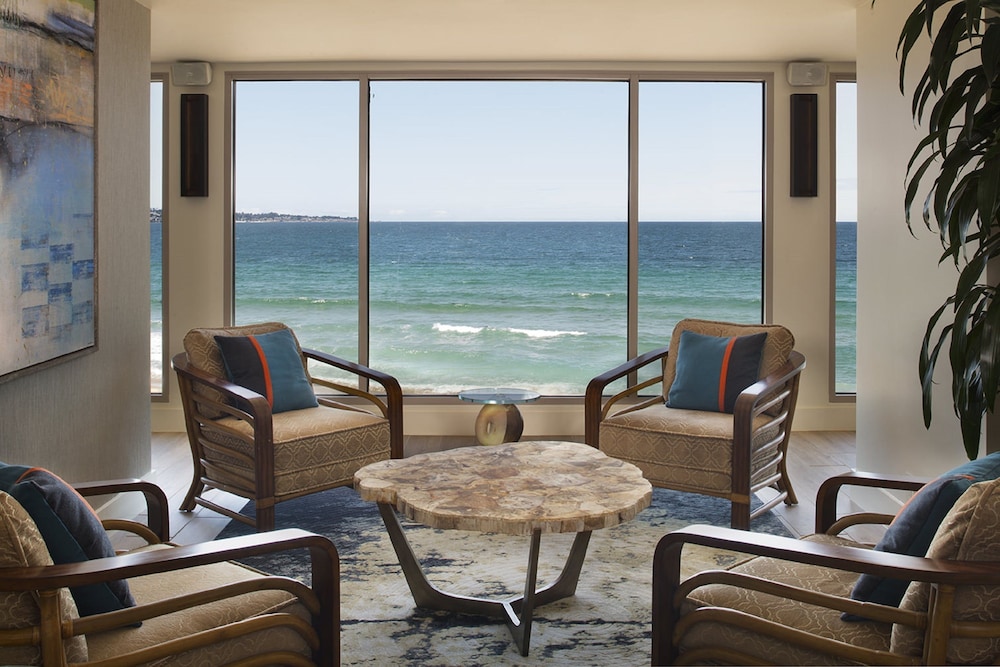Monterey Beach Hotel, a Tribute Portfolio Hotel 48/83