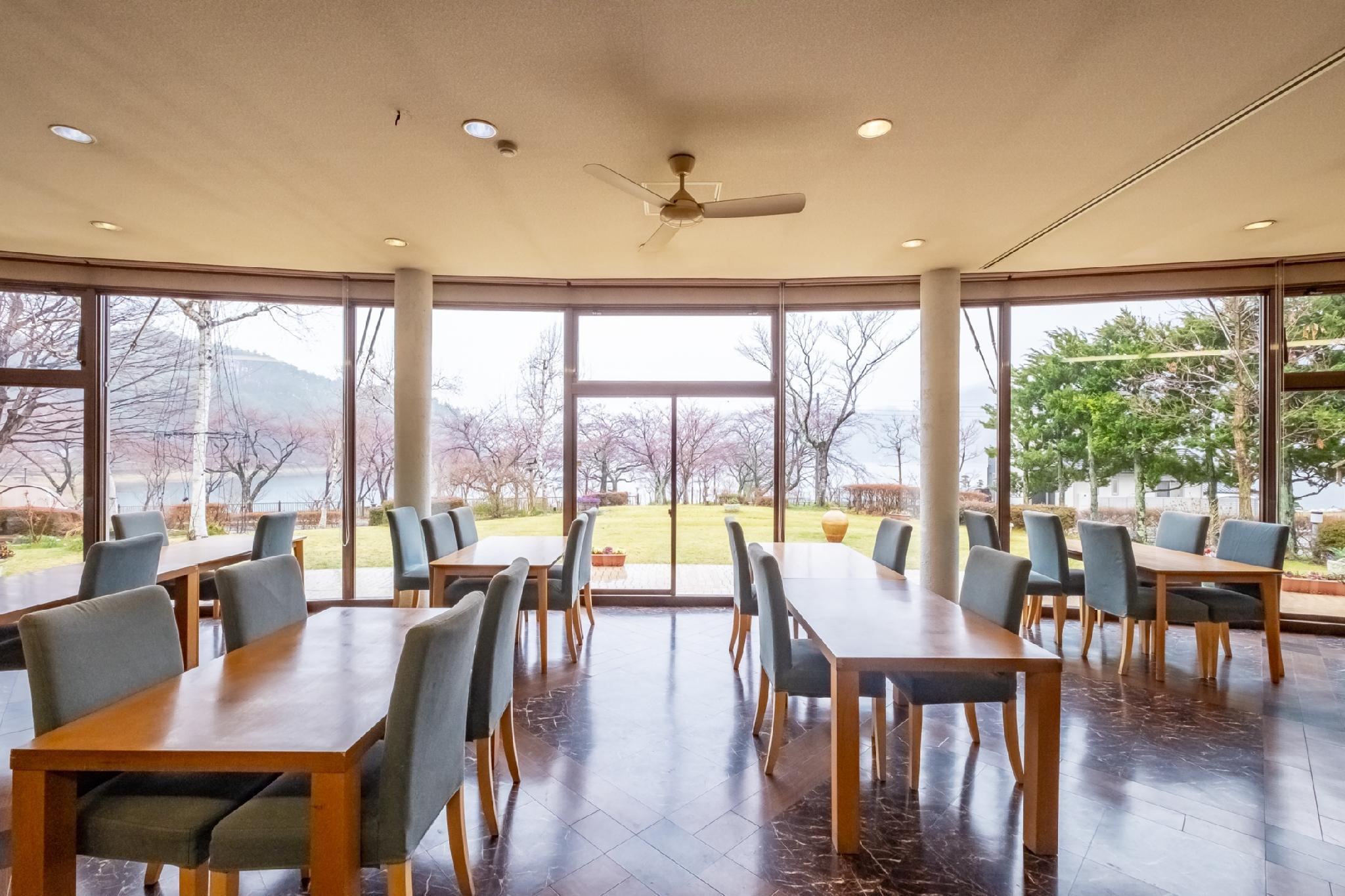 Ashiwada Hotel 24/26