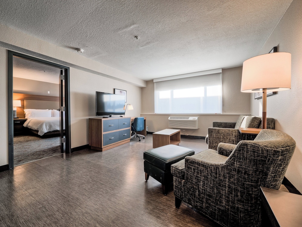 Candlewood Suites Tacoma Mall by IHG 38/57