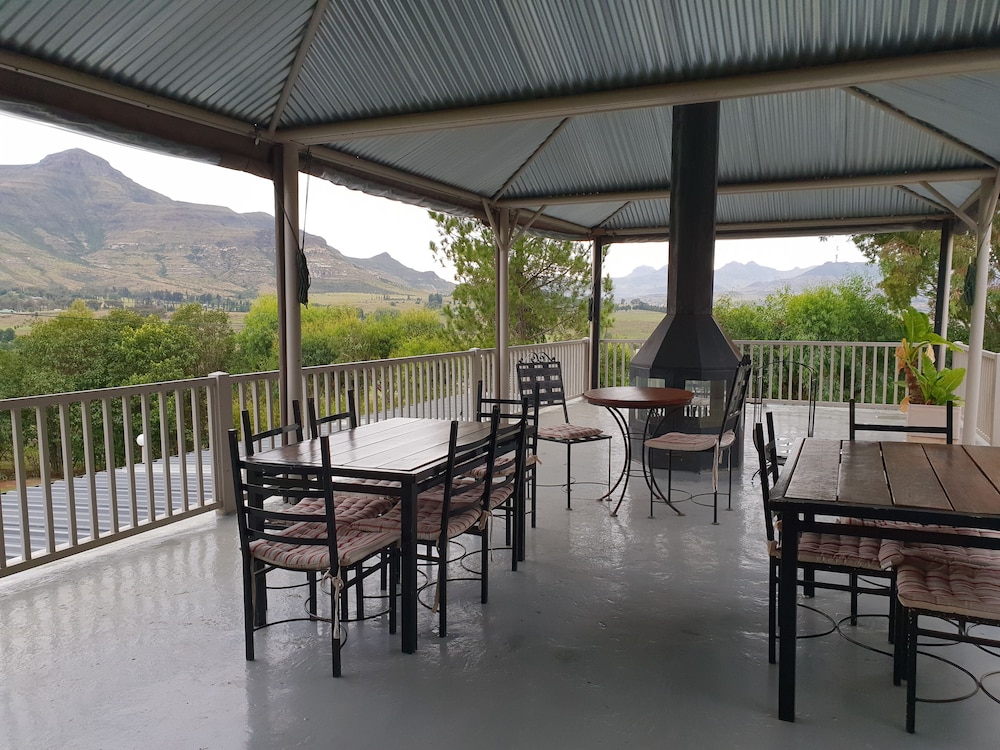 Ash River Lodge B B 34/50
