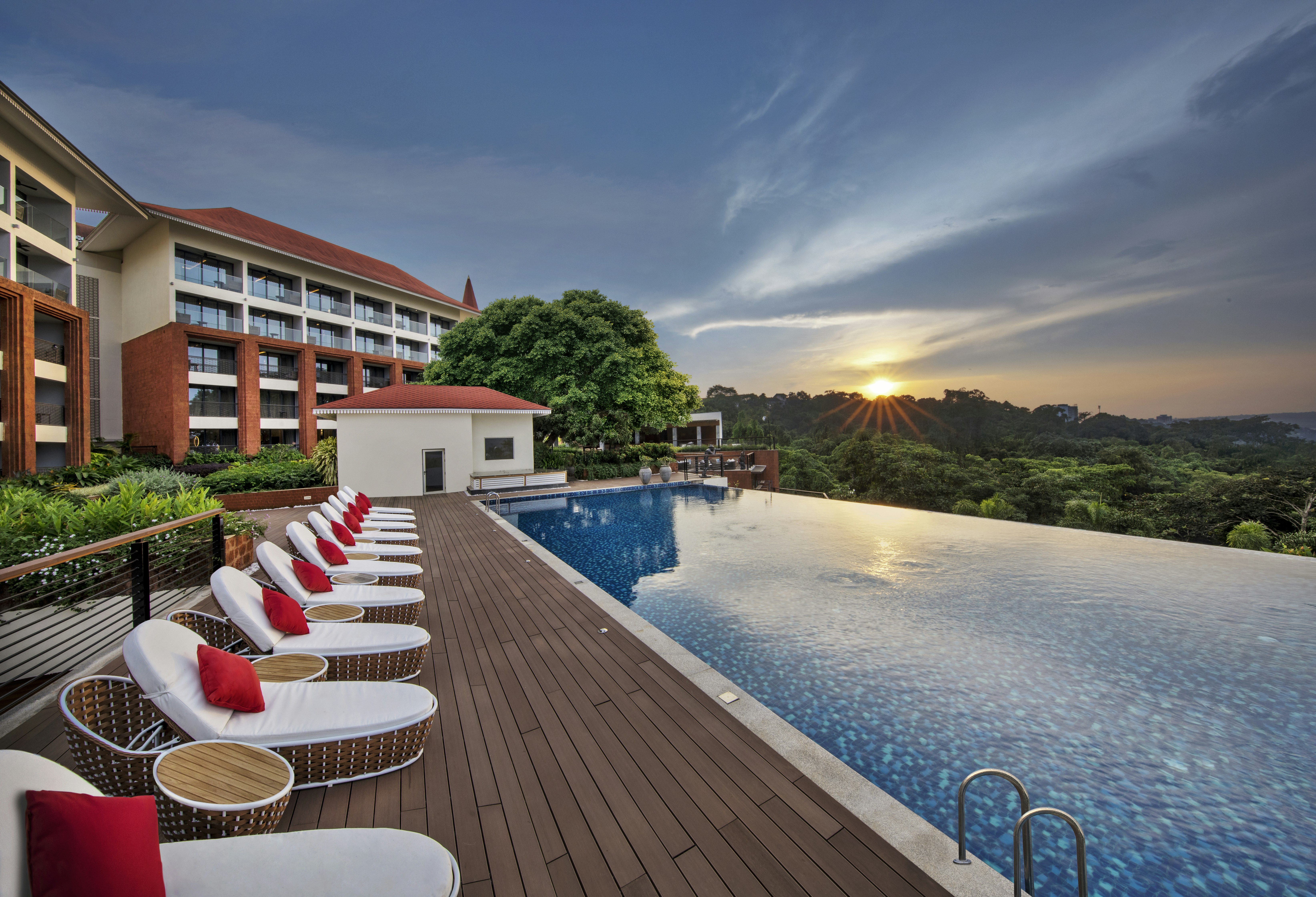 Doubletree By Hilton Goa Panaji 68/69