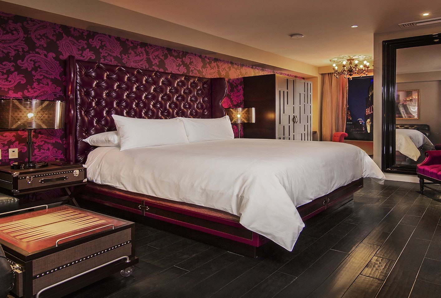 Classic, King Bed