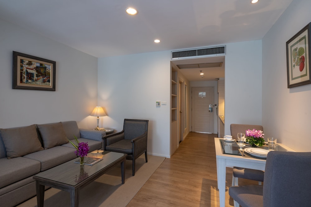Classic Kameo Hotel and Serviced Apartments, Sriracha 15/39