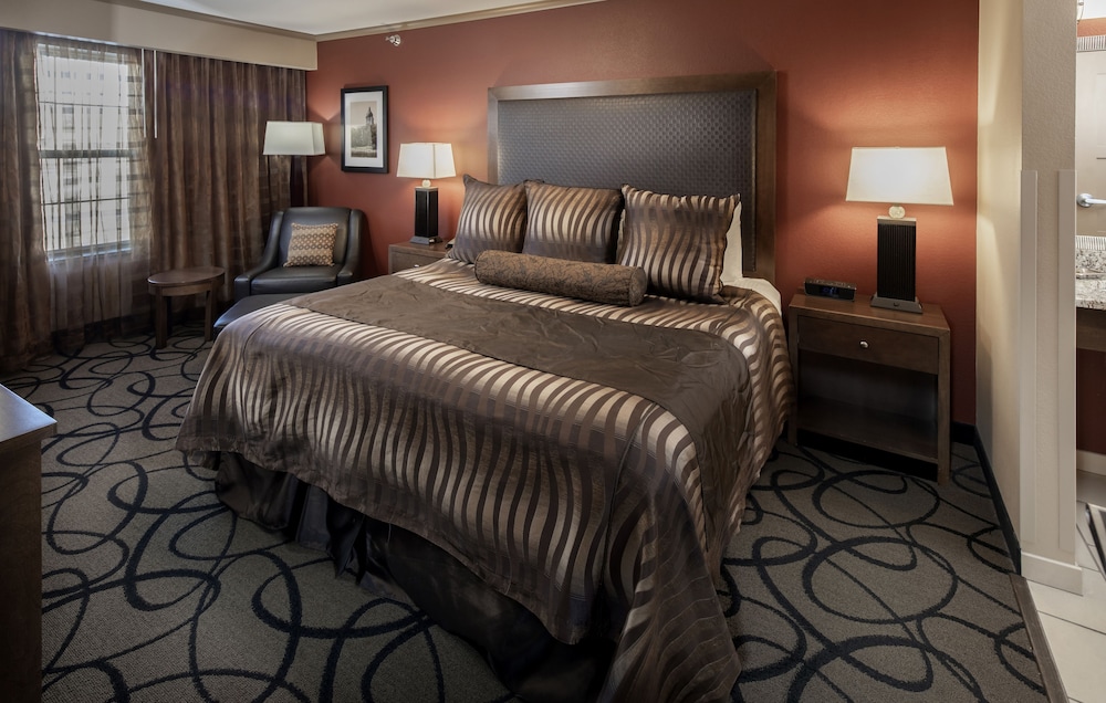 Clubhouse Hotel Suites Pierre 23/60