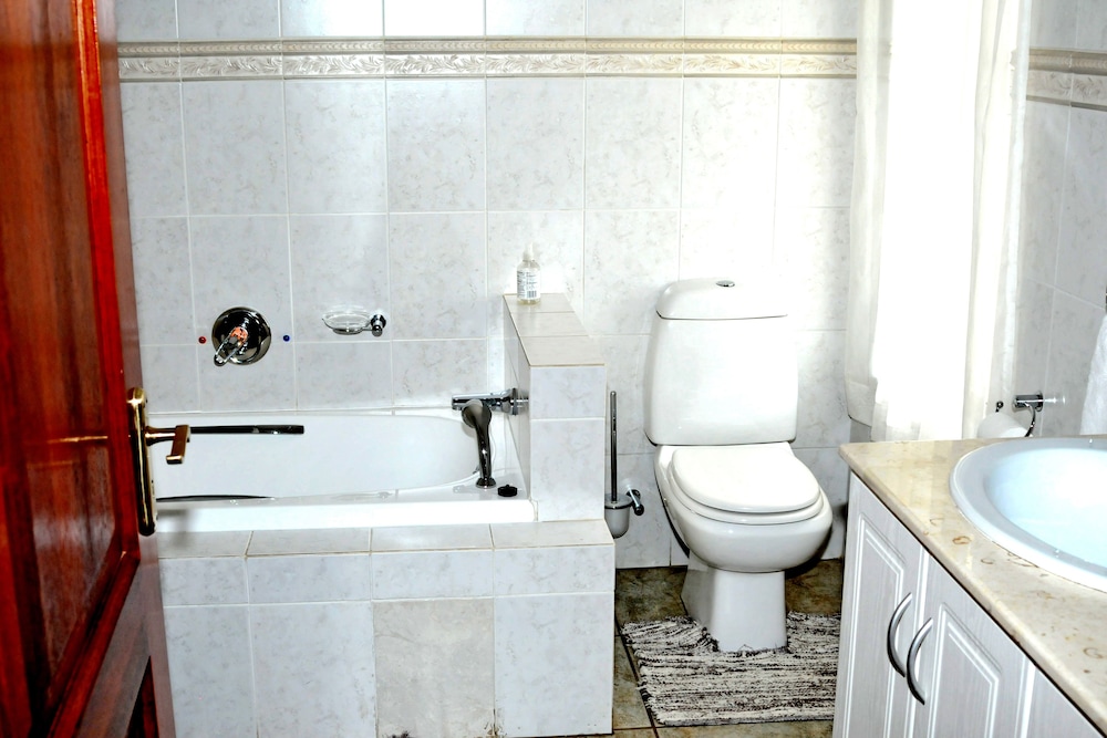All Seasons Boutique Hotel 96/100
