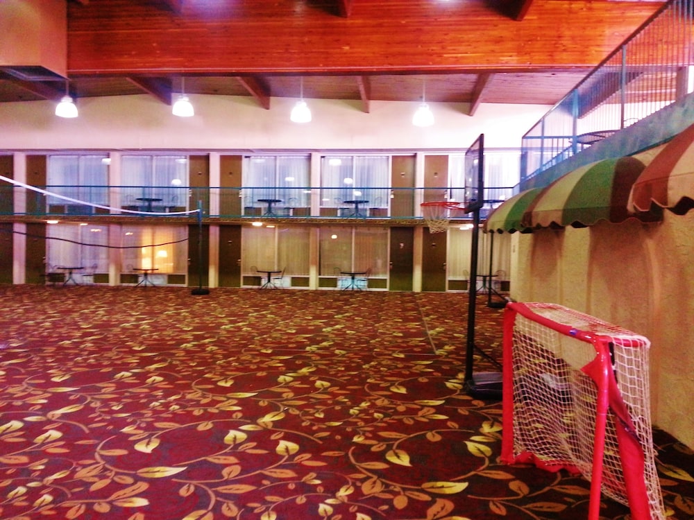 Holiday Inn Alexandria 7/42