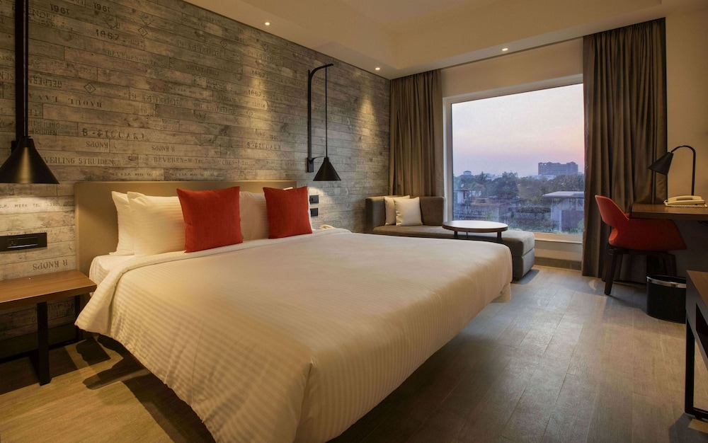 Lemon Tree Premier City Center Pune 17/50