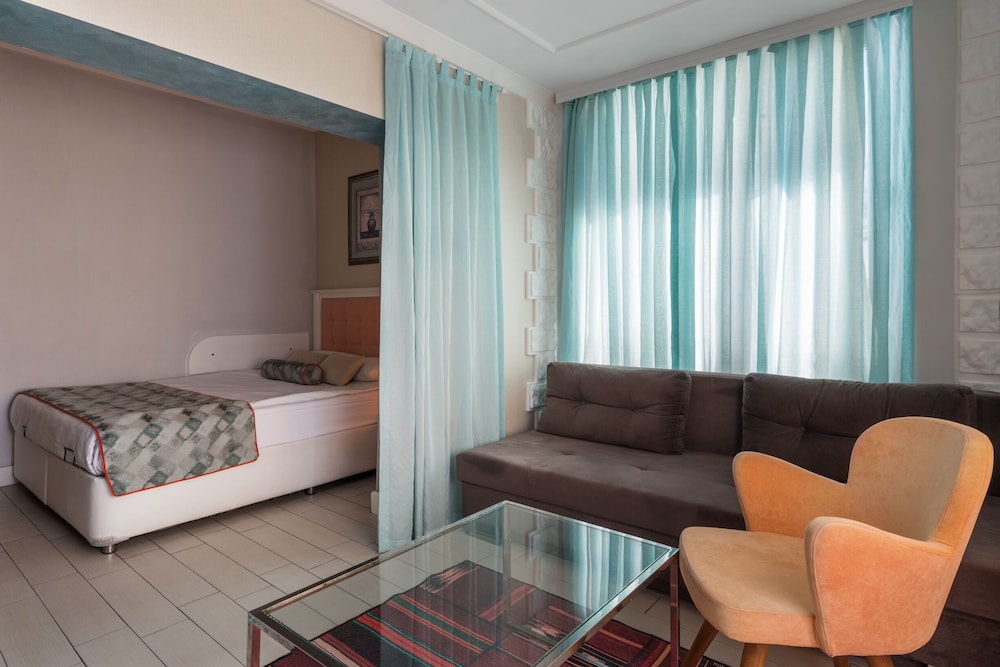 Delight Deluxe Apart Hotel 51/72