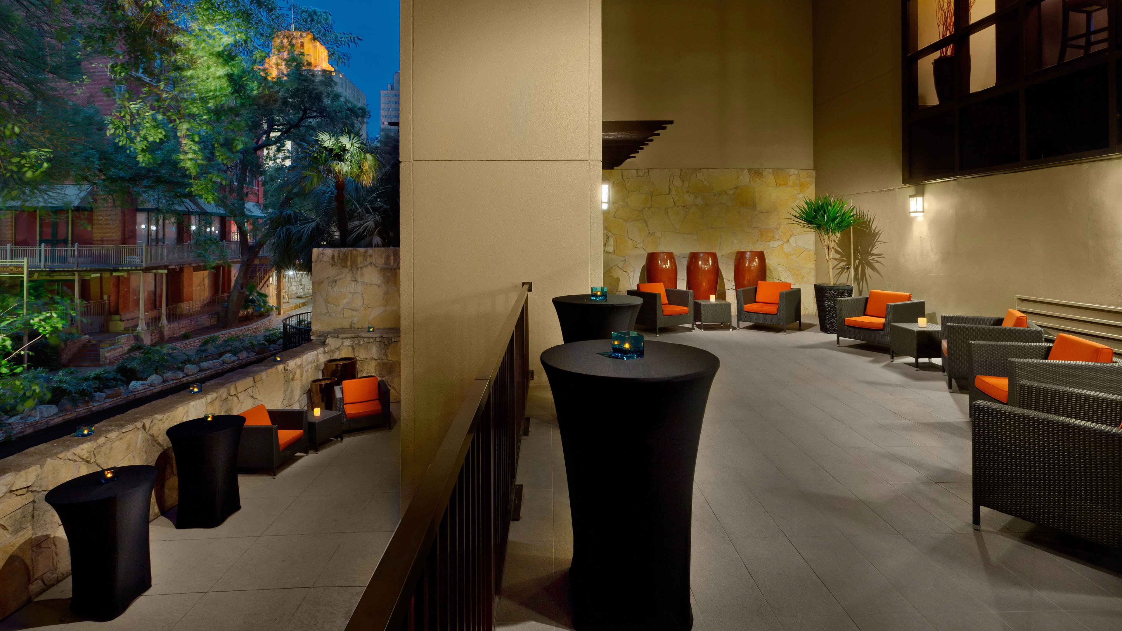 Holiday Inn San Antonio-Riverwalk 49/65