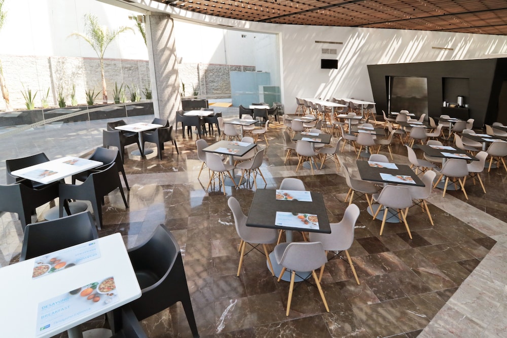 Holiday Inn Express San Luis Potosi 58/80