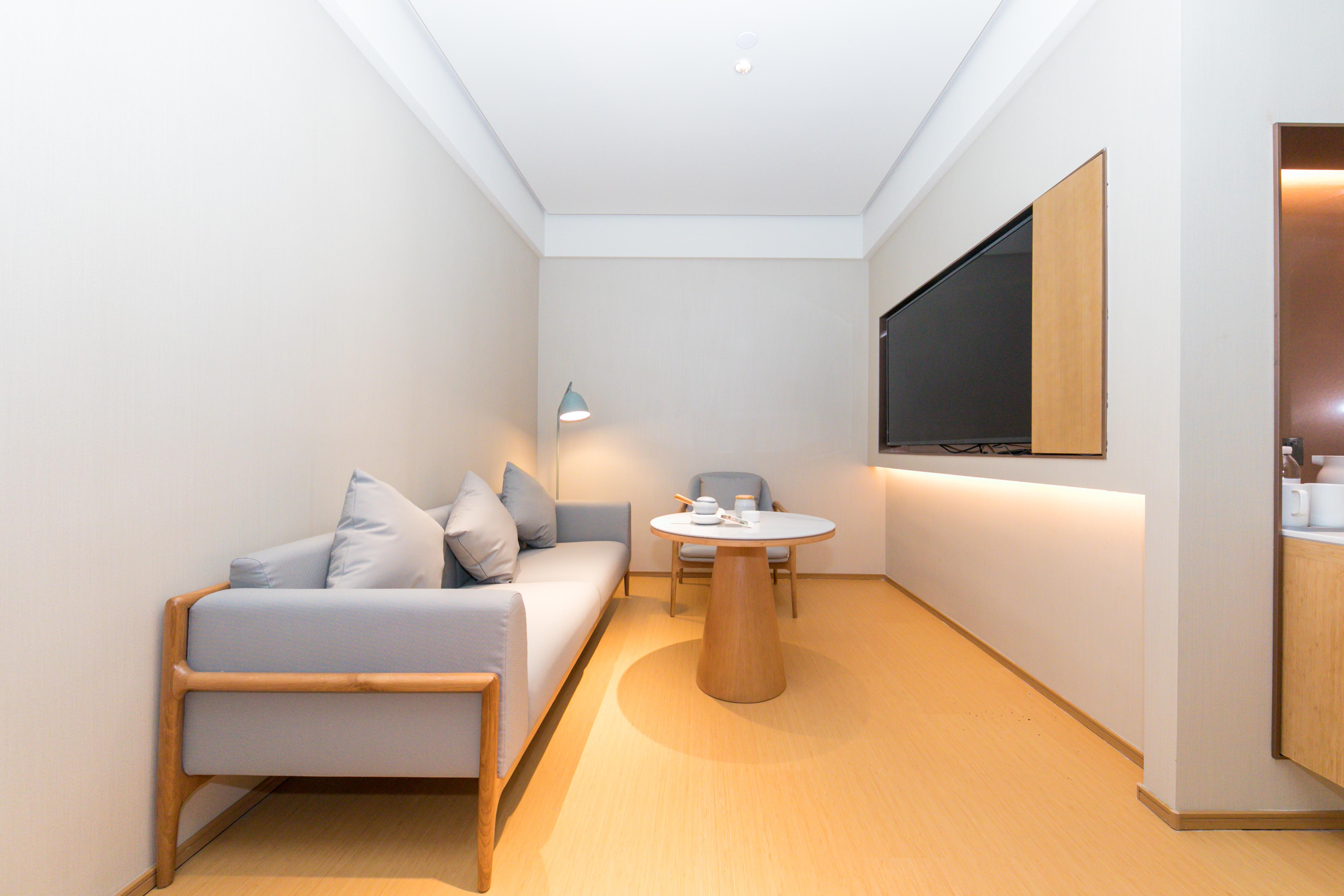 Ji Hotel (Hefei South Railway Station North Square) 17/30