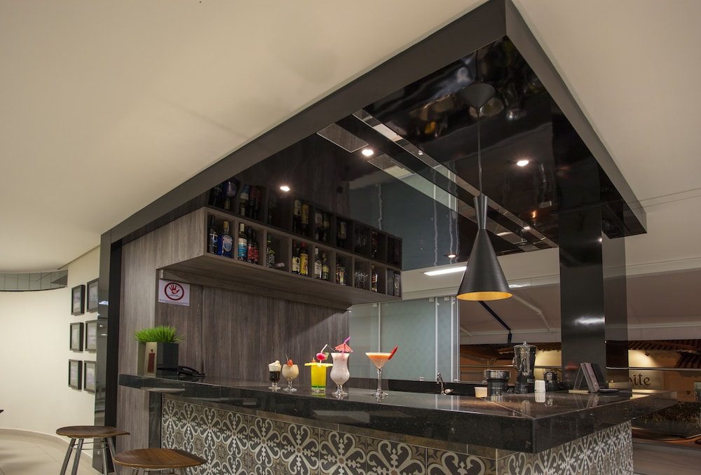 Astron Associado Estoril Hotel 6/64