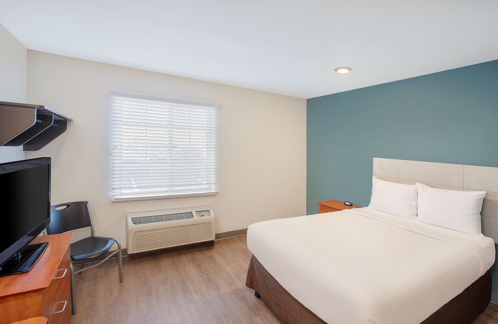 Extended Stay America Select Suites Panama City Callaway 8/47