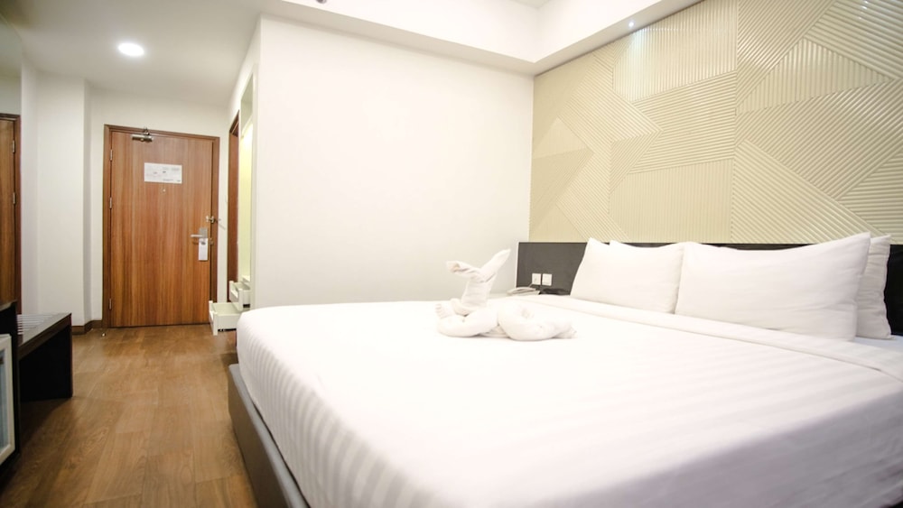 Hotel Golden Tulip Essential Makassar 13/41