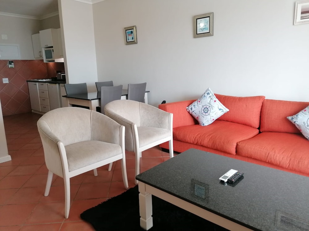 Cape Town Beachfront Apartments At Leisure Bay 37/50