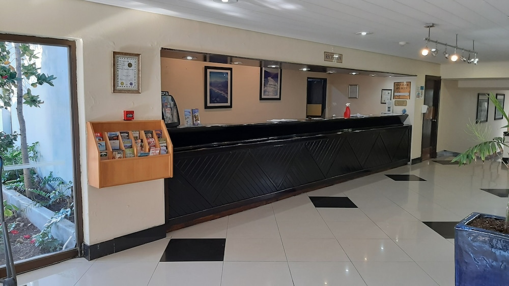 Wilderness Beach Hotel 13/65
