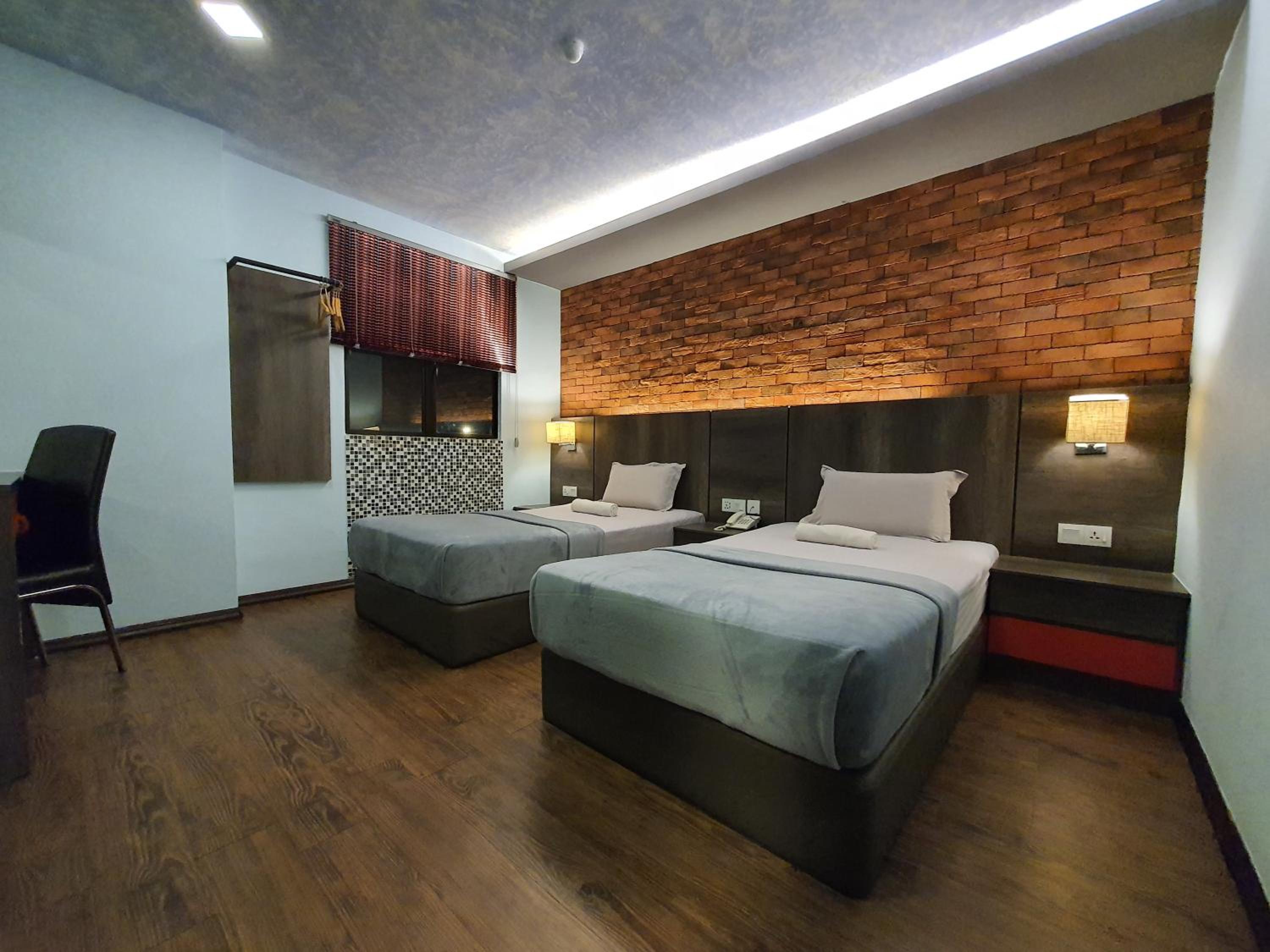 Room, Twin Beds
