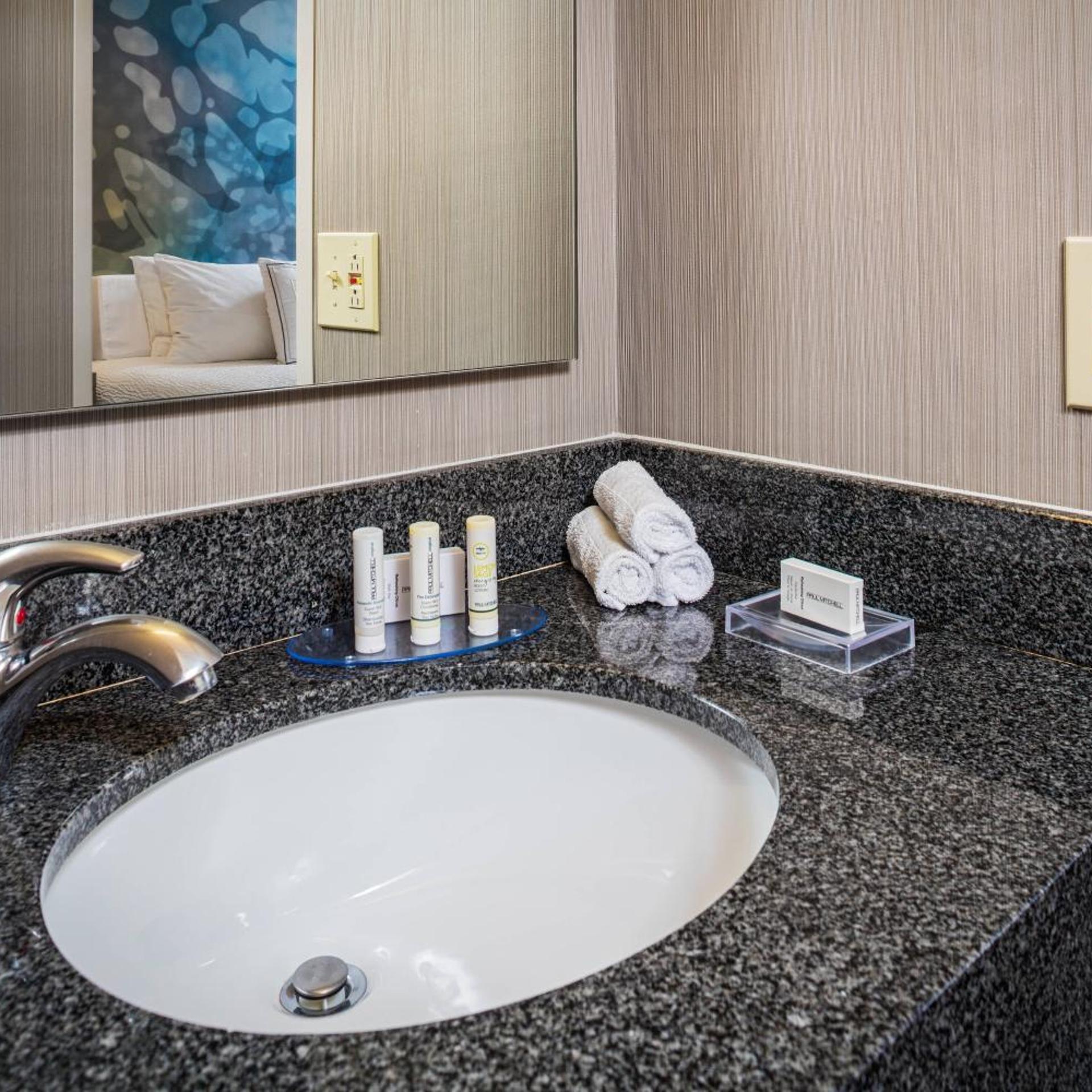 غرفة تنفيذية بسرير كينج، Courtyard By Marriott Riverside Ucr Moreno Valley Area 5/5