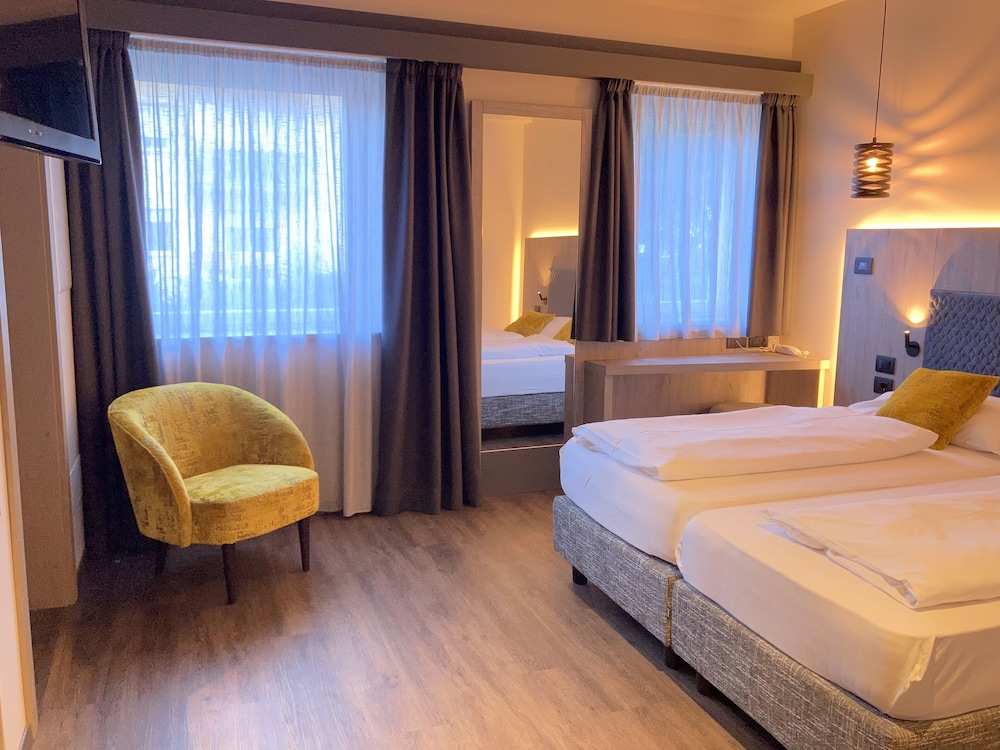 COMFORT, DOUBLE BED