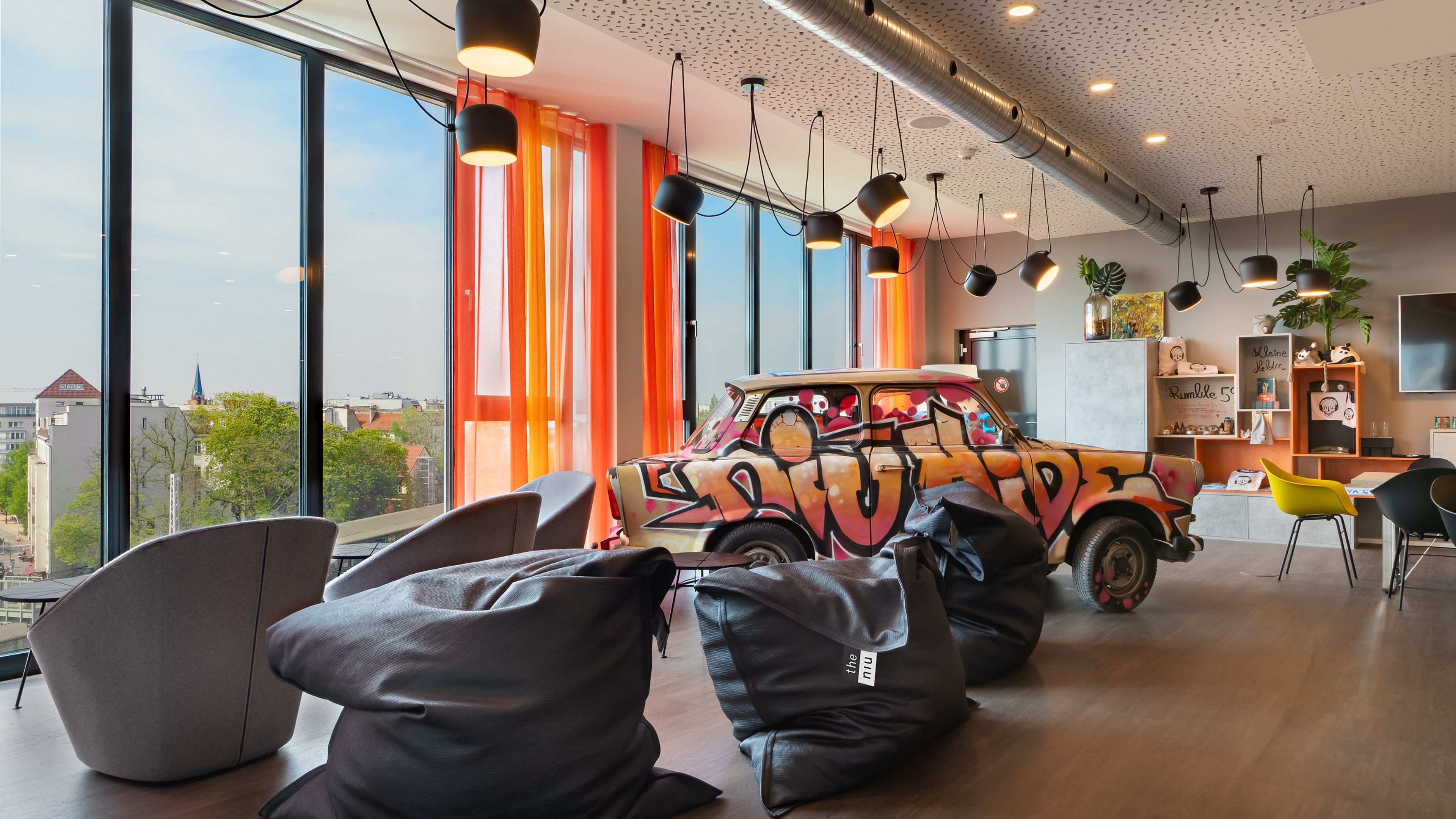Holiday Inn - the niu, Hide Berlin Friedrichshain by IHG 32/58
