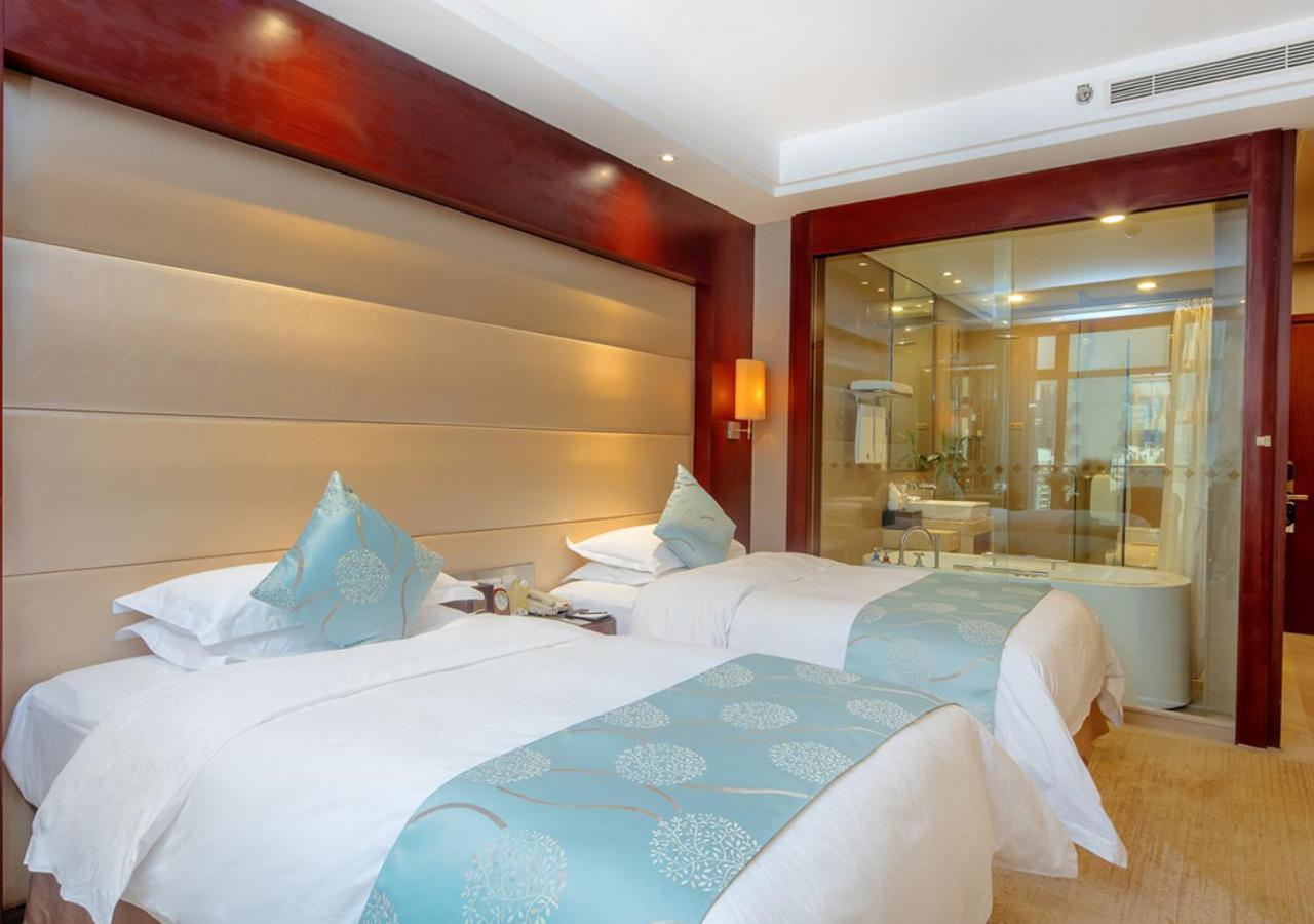 Executive, Twin Beds