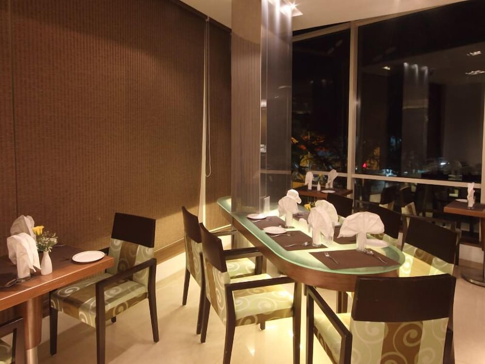 Landmark Residency 42/49