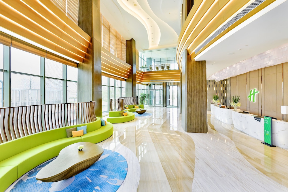 Holiday Inn Changsha Dawangshan 33/72