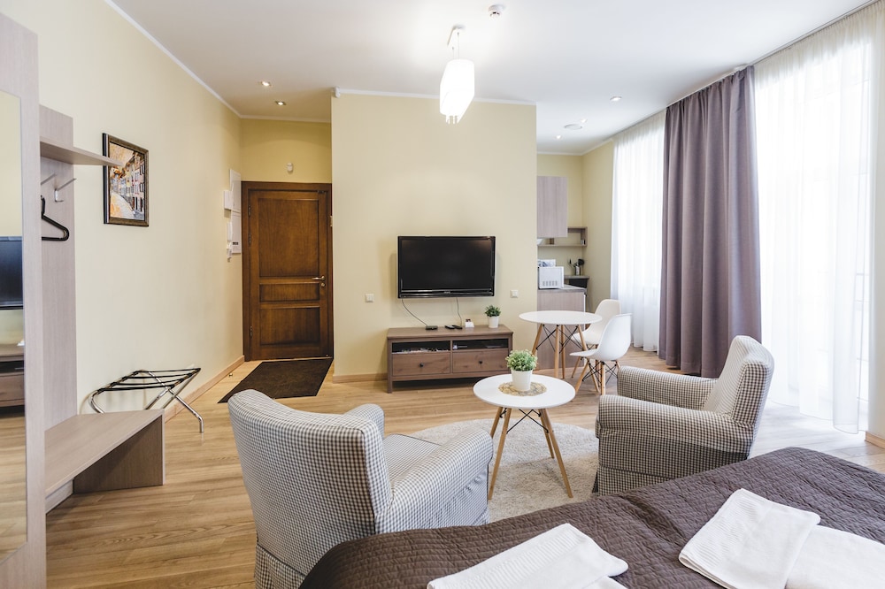 Ernesta Lux Apartments 27/50