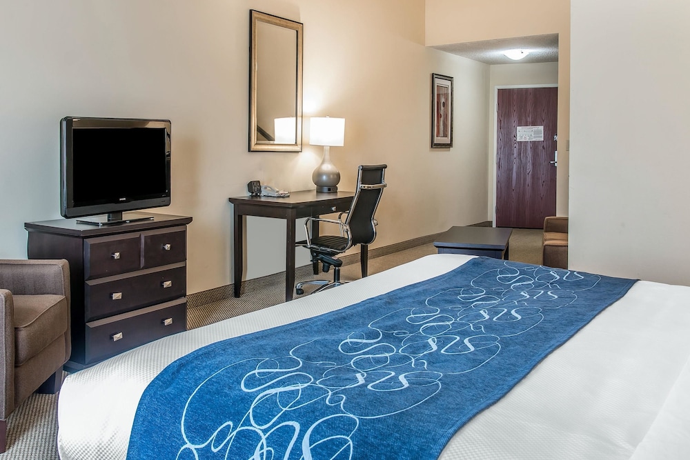 Comfort Suites South Bend Near Casino 17/33