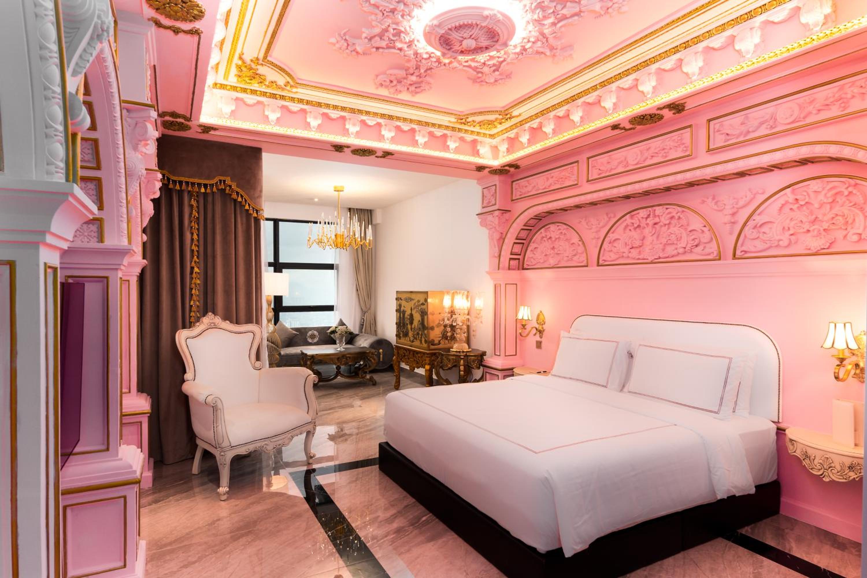 Ruby, Artisan, Queen Bed
