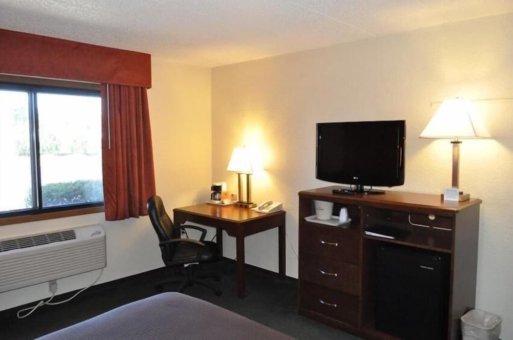 Americinn By Wyndham Plymouth 38/56