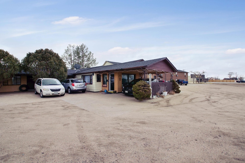 Hotel Cheyenne Wells - US 40 25/36