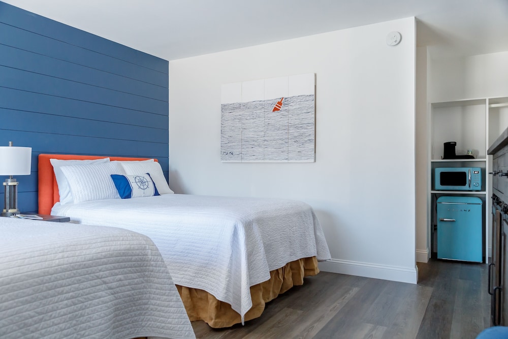 Flagship Inn ME 9/43