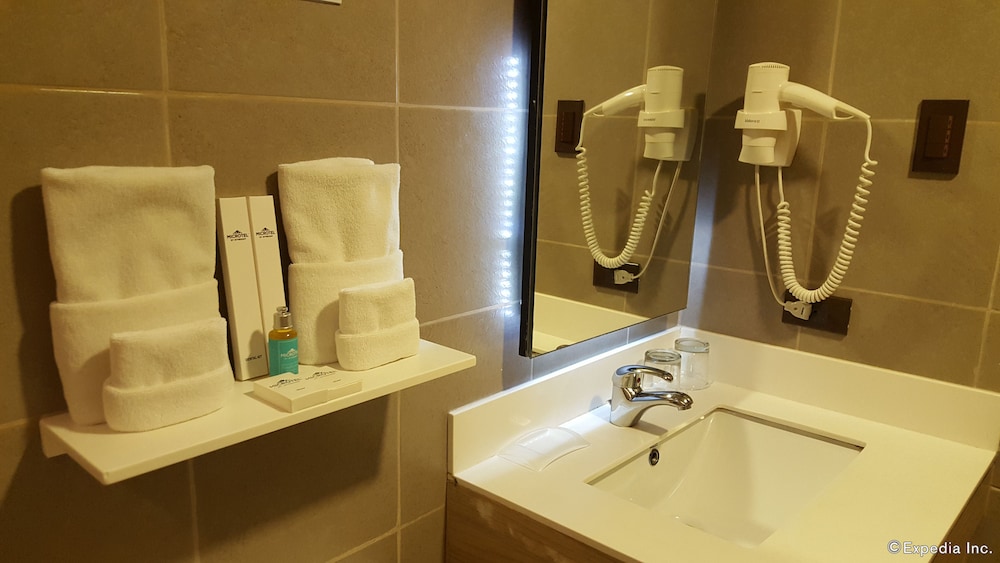 Microtel By Wyndham Baguio 13/26