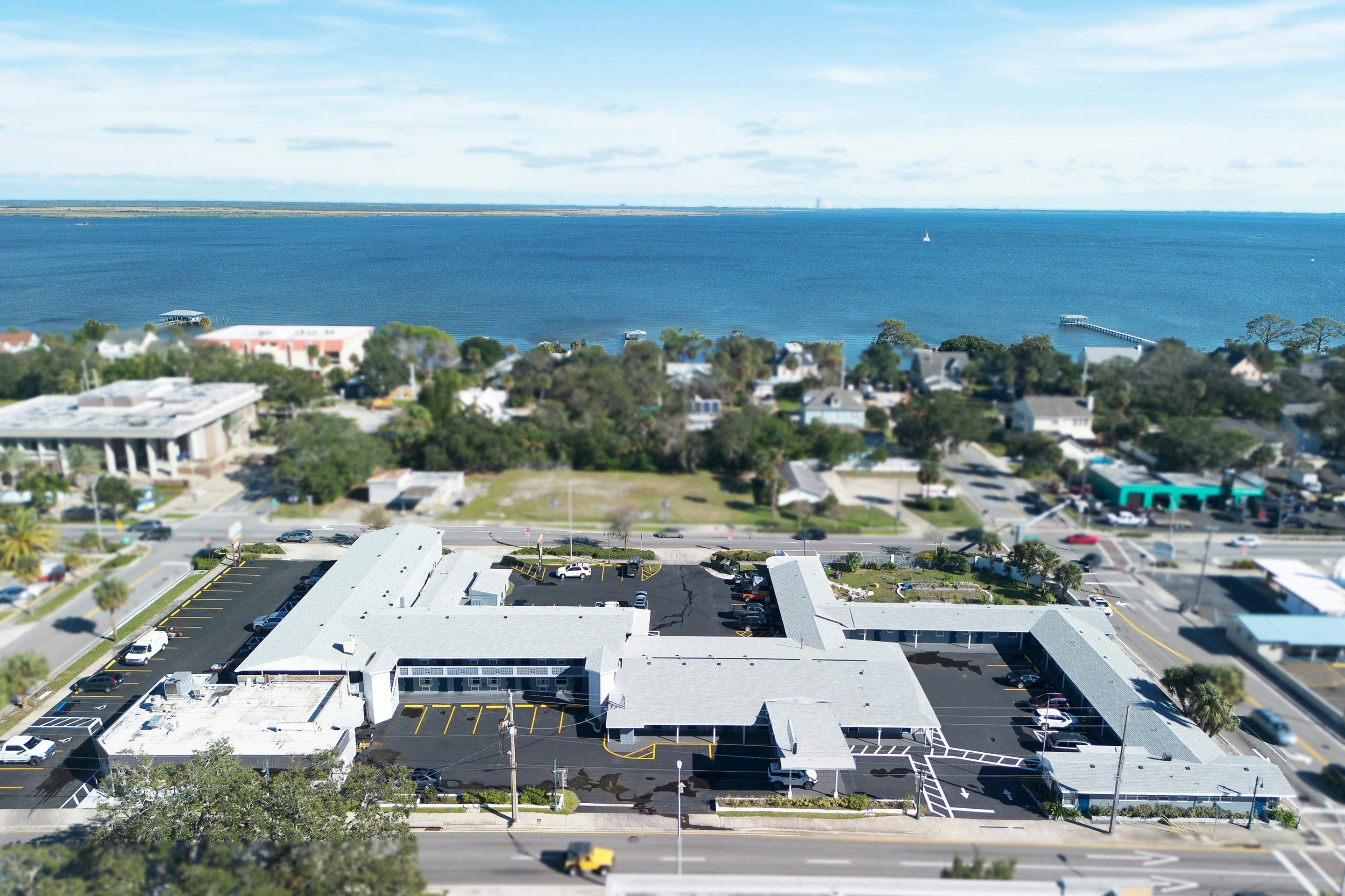 Sunrise Inn by OYO Titusville FL 34/35