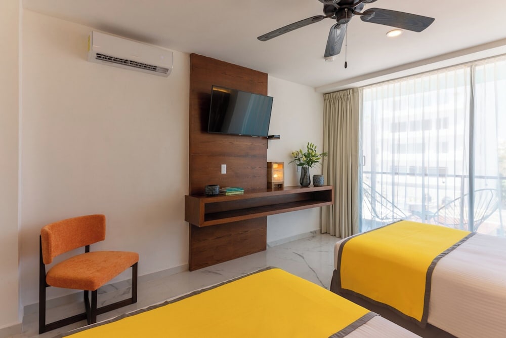 Marvic Hotel 18/36