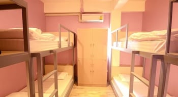 Good Day Hostel 50/63