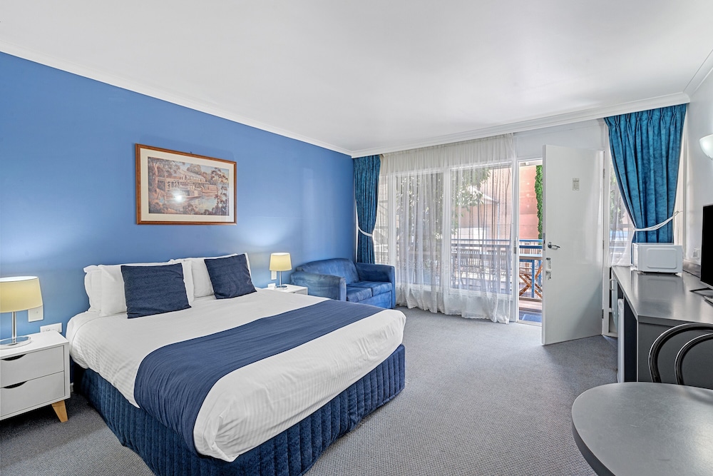 Spa, Deluxe, Queen Bed