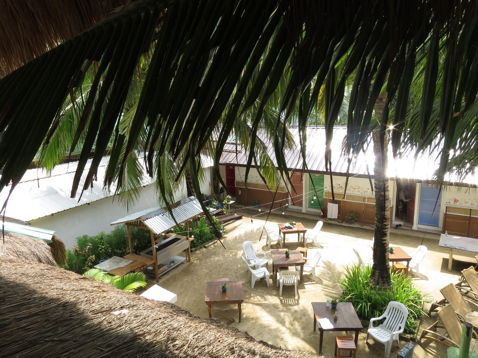 Dormitels El Nido 11/18