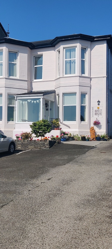 Douglas Park Guest House 37/49