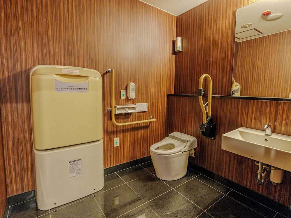 Apa Hotel Naha 59/60