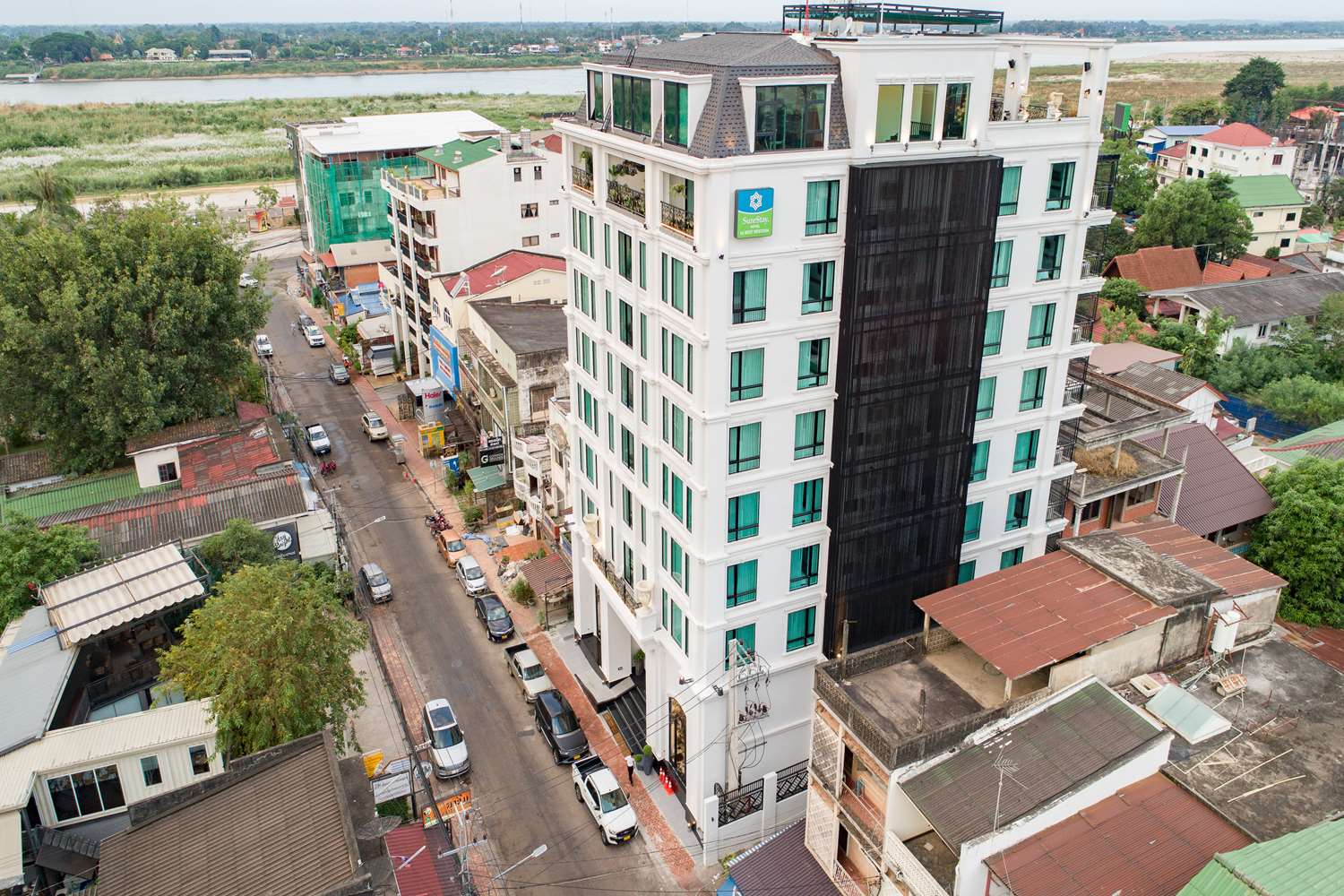 Surestay Hotel By Best Western Vientiane 1/16