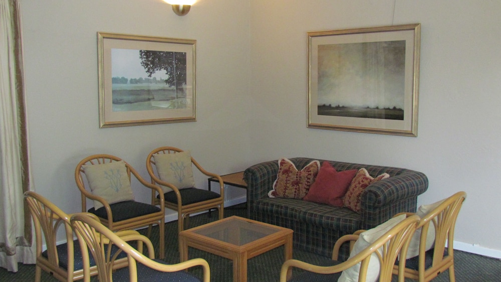 Wagon Wheel Country Lodge 37/50