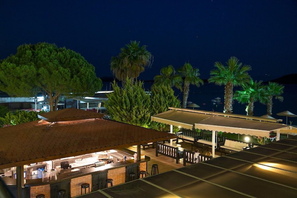 Bodrum Sea Side Beach Club Hotel - All Inclusive 7/72