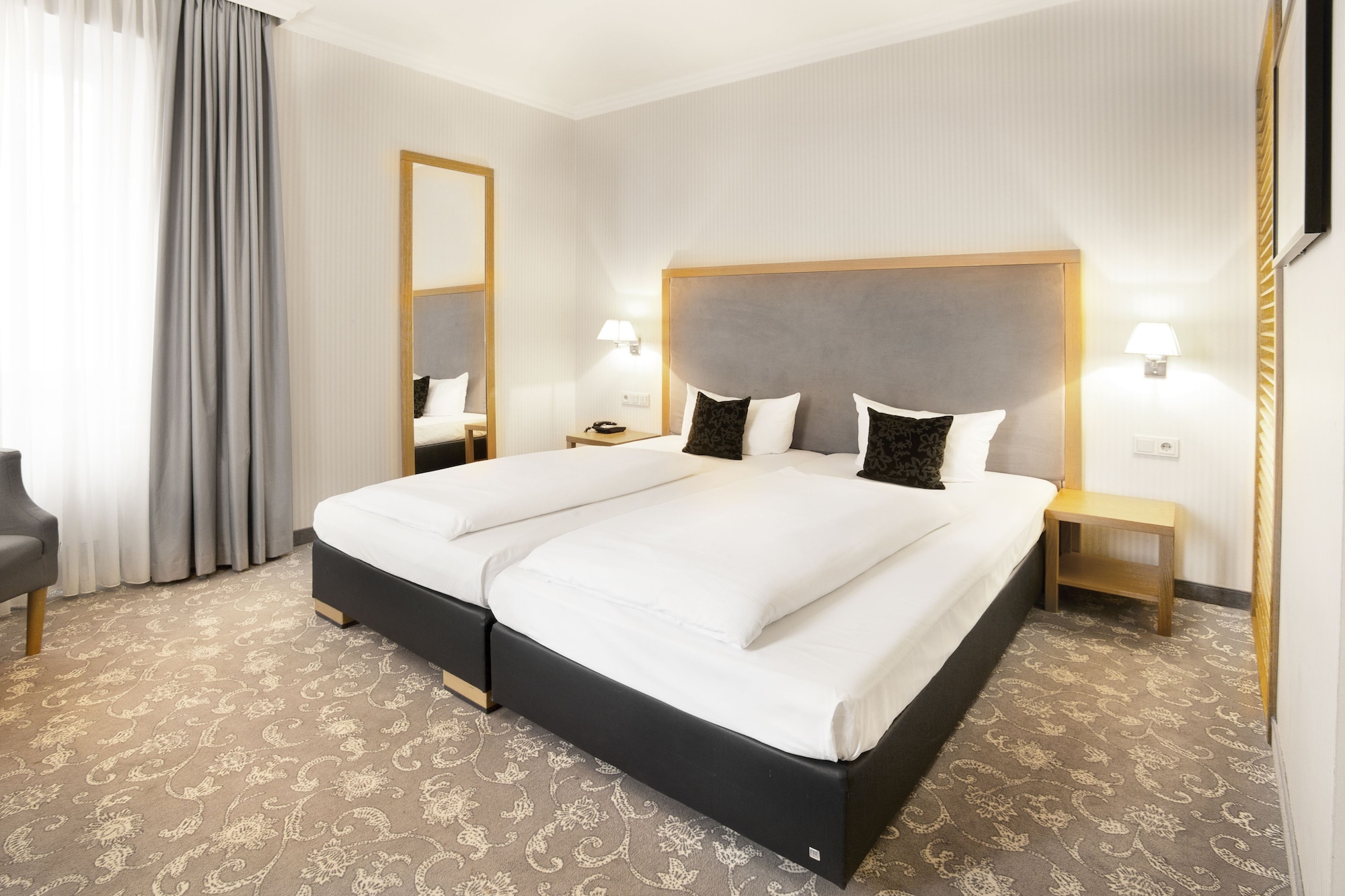 STANDARD, TWIN BEDS