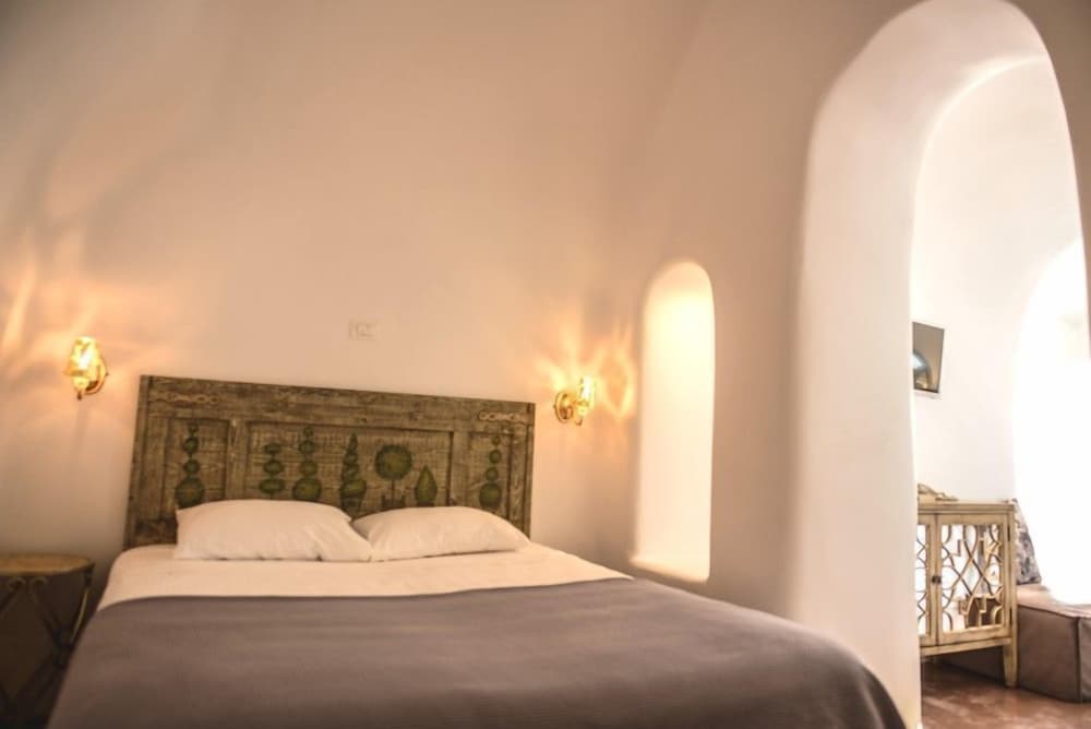Oia Castle Luxury Suites by Art Maisons 8/50
