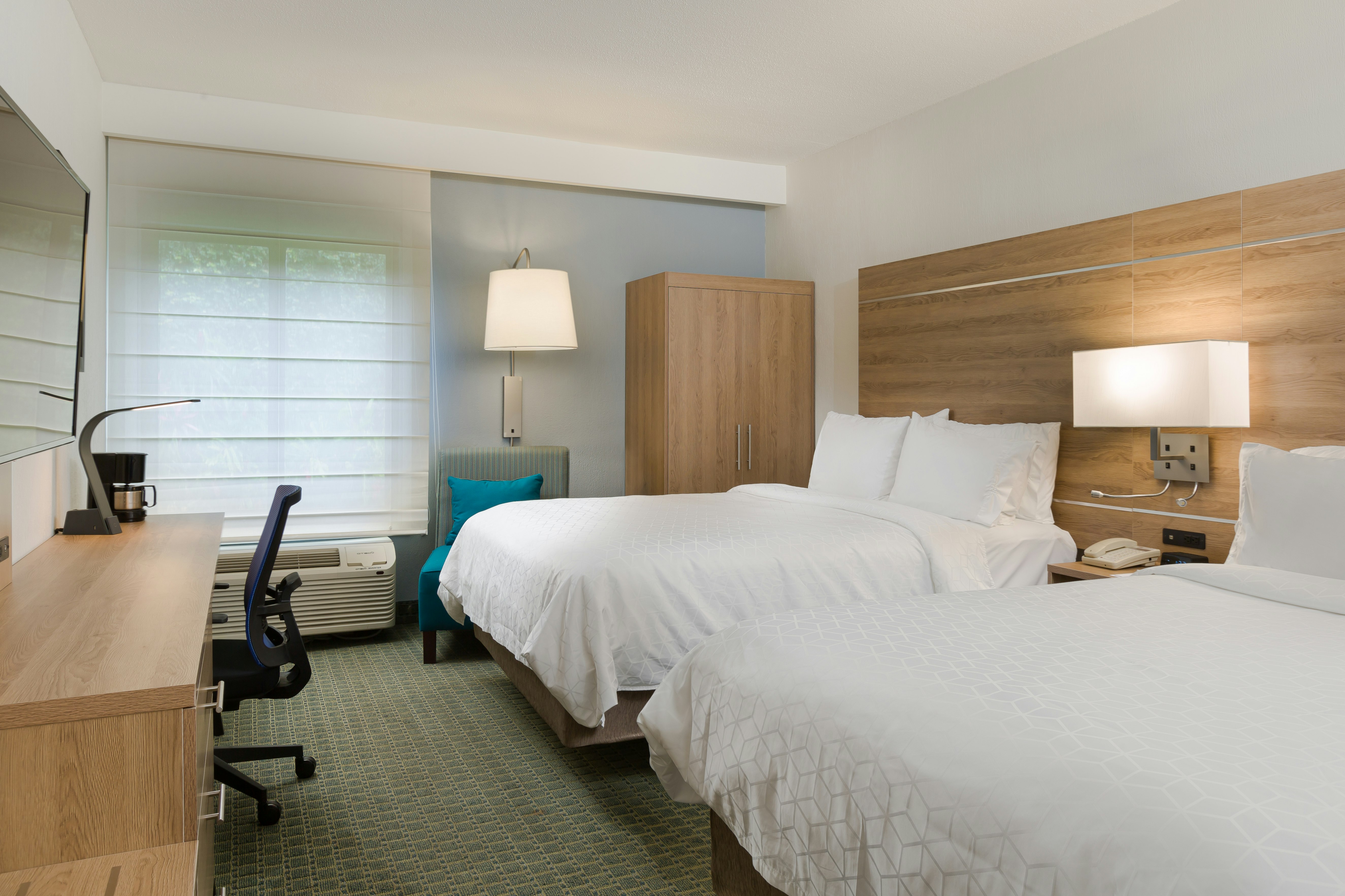 Standard, 2 Queen Beds, Holiday Inn Express San Jose Costa Rica Airport 6/10