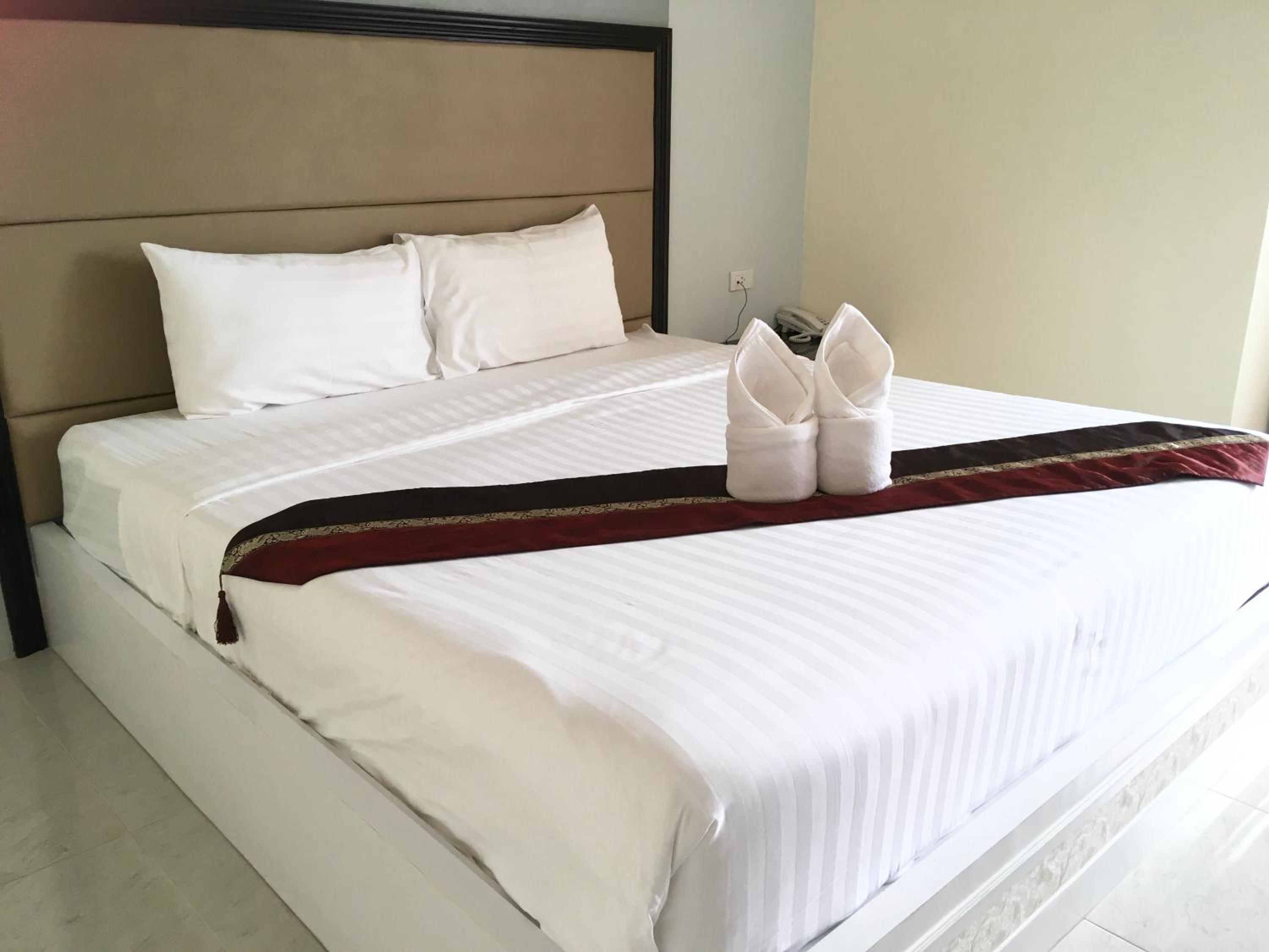 Boonbundal Hotel 17/50