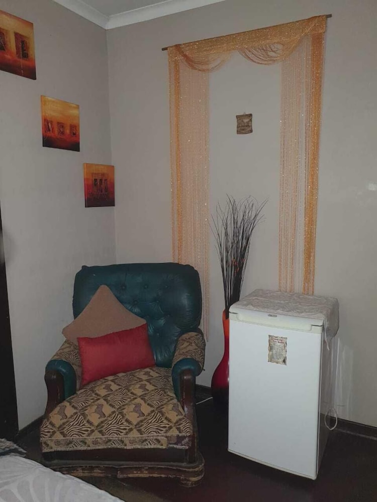 Breena Bnb Guest House 30/50
