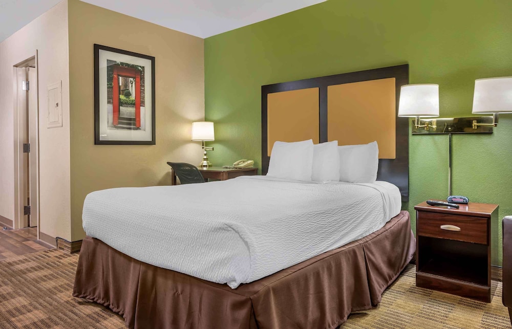 Extended Stay America Mobile - Spring Hill 18/48